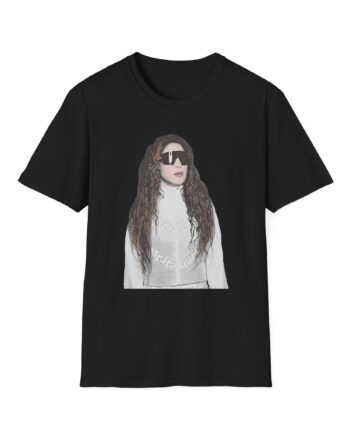 Shakira Sunglasses Unisex Softstyle T-Shirt