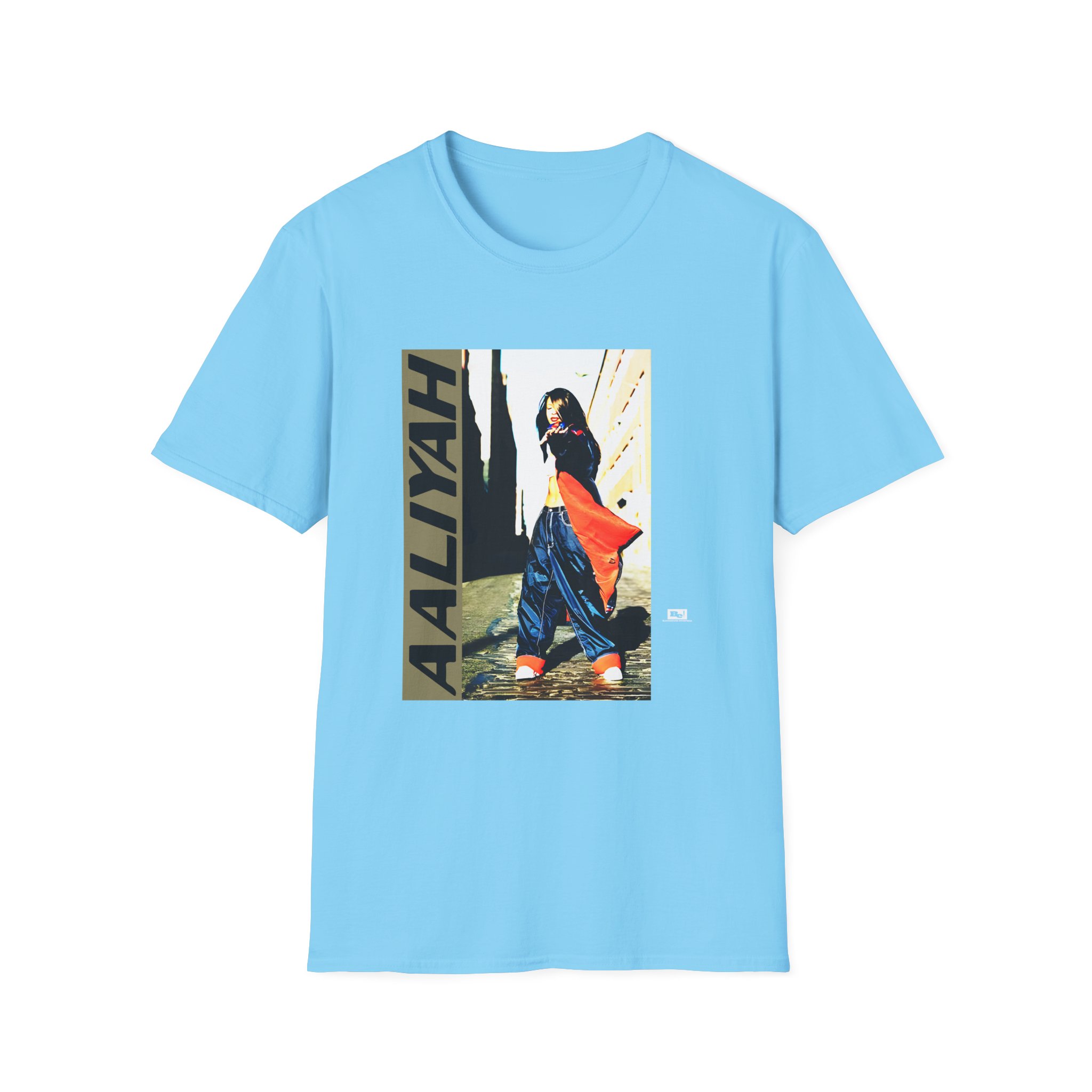 Aaliyah Oiam Photo Unisex Softstyle T-shirt